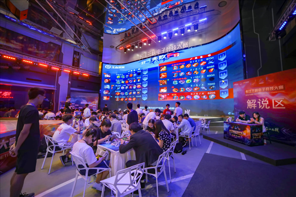 部反复撕扯 部反复撕扯